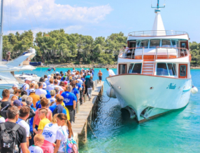 Kupon: FIRST MINUTE: PRVI MAJ v CRVENI LUKI, s pestrim programom SLOVENSKEGA VIKENDA v BIOGRADU NA MORU, že za 289 EUR/osebo! 